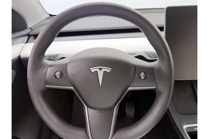 $34998 : Tesla Model Y 2022 AWD Long image 10