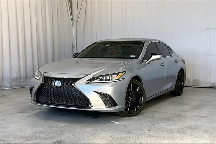 $33421 : Lexus ES 350 2022 F SPORT 4d image 2