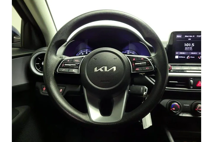 $20998 : Kia Forte 2024 LXS 4dr Sedan image 10
