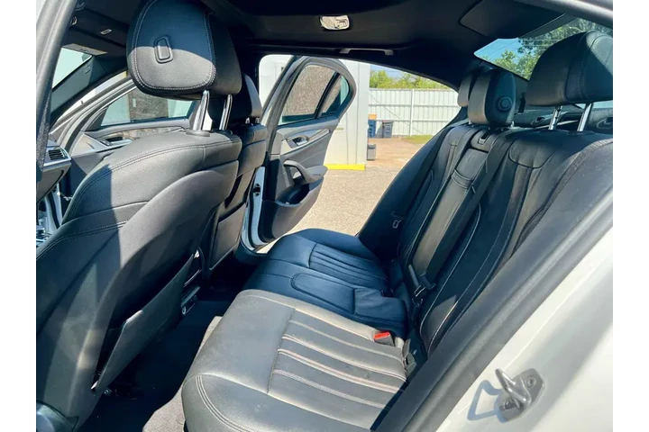 $23995 : 2019 BMW 5-Series 530i image 10