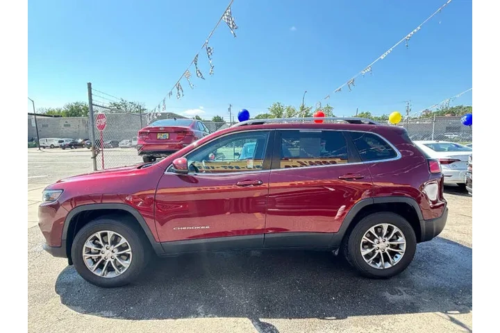$25995 : 2021 Cherokee Latitude Lux image 5