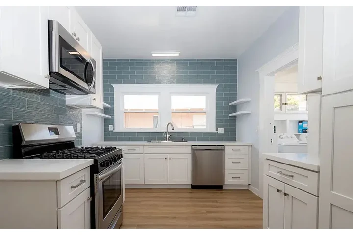 $2500 : 3 bedroom house in Los Angeles image 2