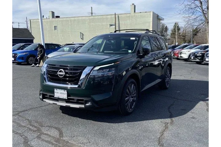 $27995 : Nissan Pathfinder 2022 AWD S image 7