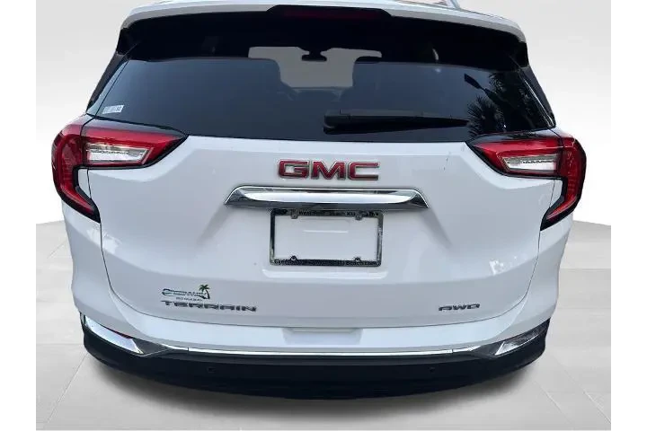$22647 : GMC Terrain 2024 AWD SLT 4dr image 7