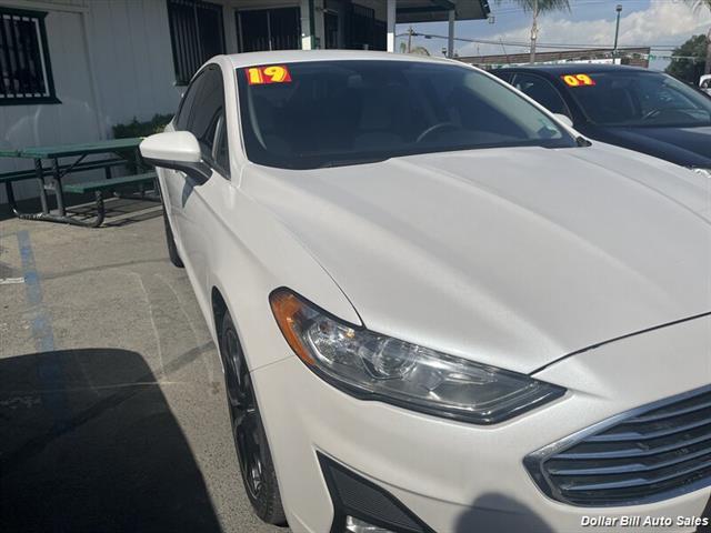 $12950 : 2019 Fusion SE Sedan image 3