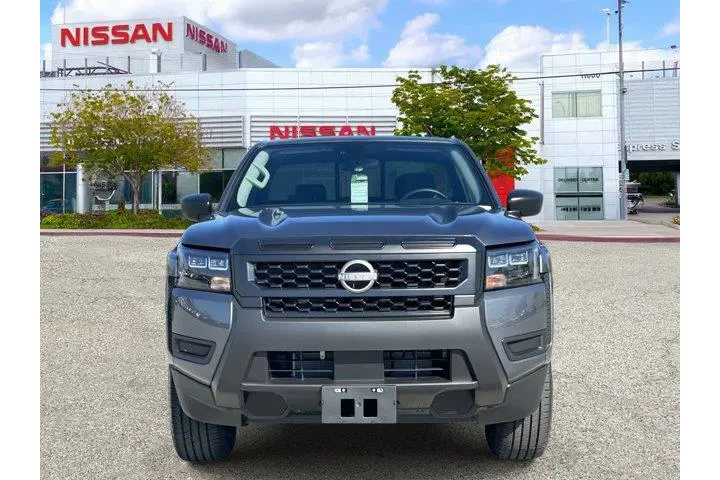 $32380 : Nissan Frontier 2026 4x2 S 4 image 6