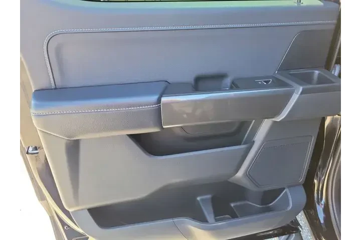 $39871 : Ford F-150 2023 4x4 XLT 4dr image 7