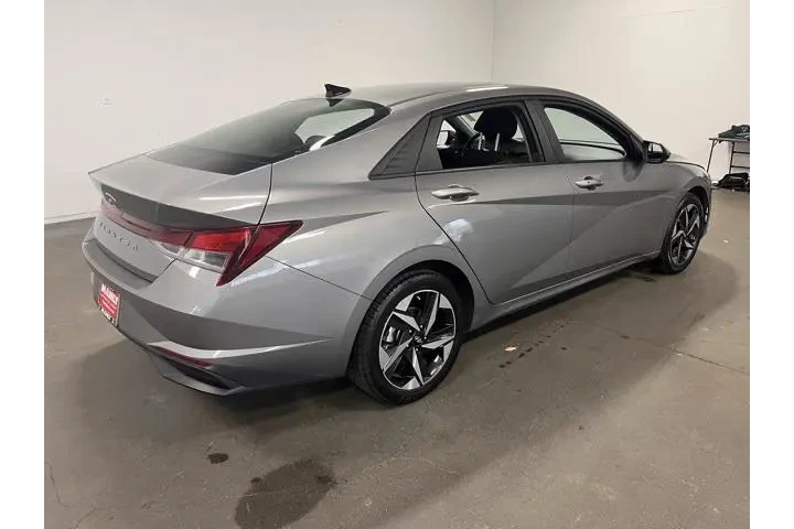 $16546 : Hyundai ELANTRA 2023 SEL 4dr image 3