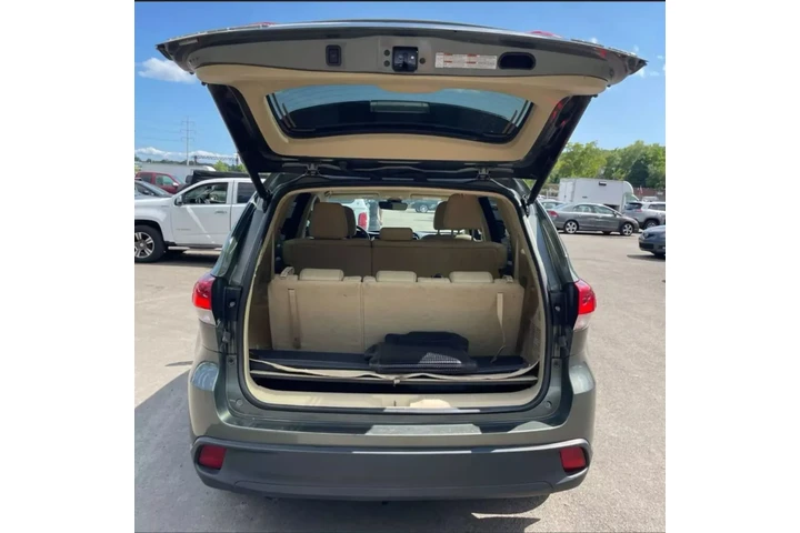 $17950 : 2017 TOYOTA HIGHLANDER XLE SP image 10