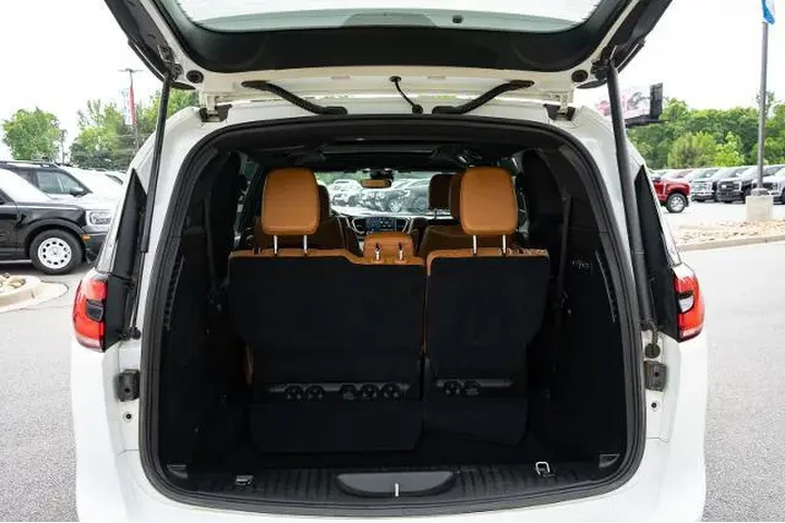 $28974 : Chrysler Pacifica 2021 AWD P image 9