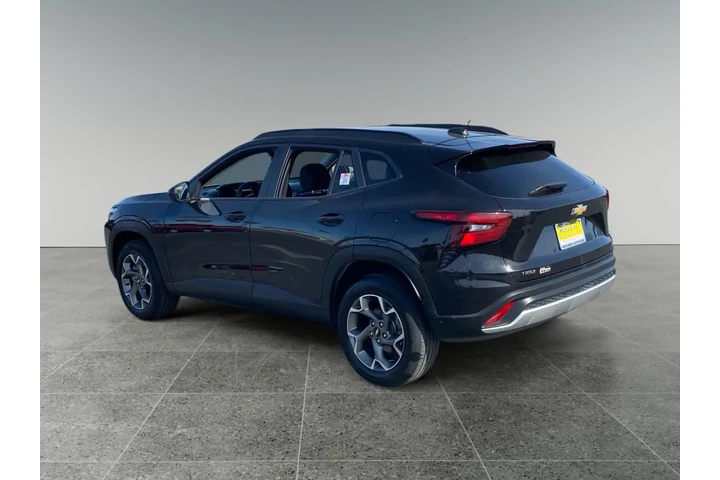 $27653 : Chevrolet Trax 2025 LT 4dr C image 3