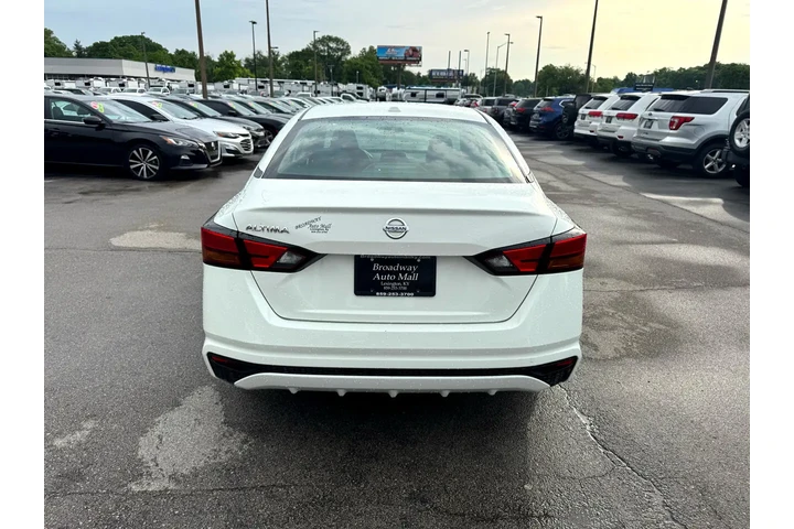 $12980 : 2020 Altima 2.5 S Sedan image 3
