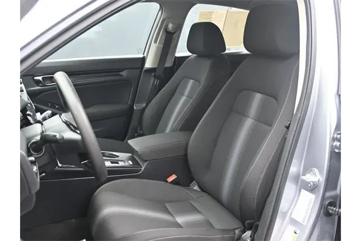 $22234 : Honda Civic 2024 LX 4dr Hatc image 10