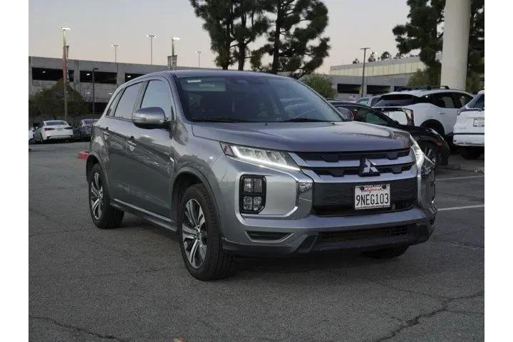 $11290 : Mitsubishi Outlander Sport 2 image 2