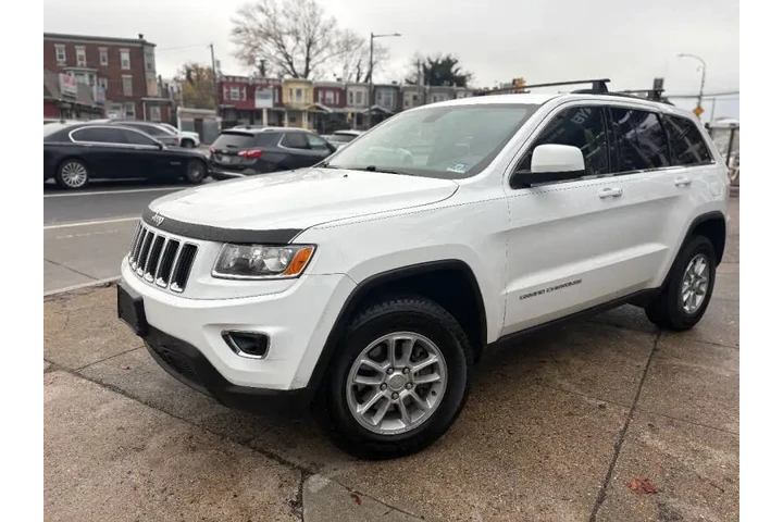 $10995 : 2015 Grand Cherokee Laredo image 5