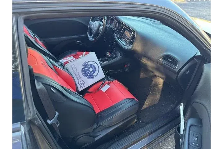 $22500 : Dodge Challenger 2022 SXT 2d image 8