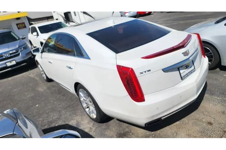 $12999 : 2016 XTS image 6
