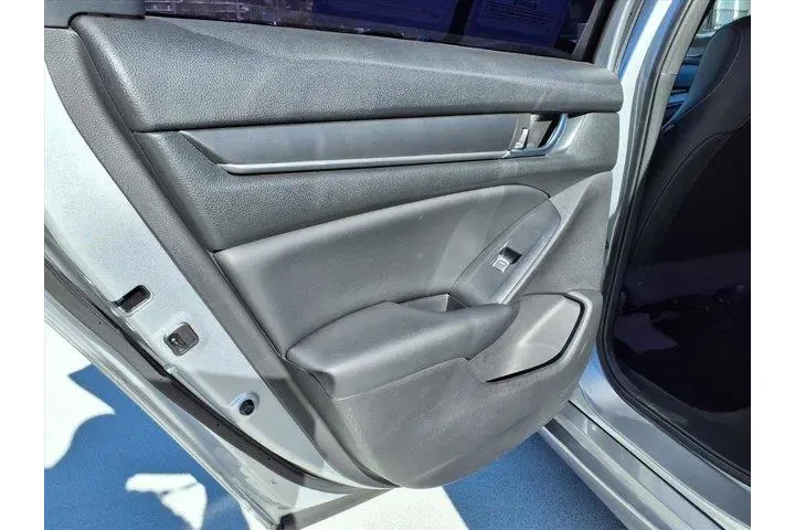 $23673 : Honda Accord 2022 Sport 4dr image 8