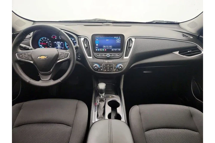 $21998 : Chevrolet Malibu 2024 LT 4dr image 9