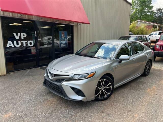 $14999 : 2019 Camry LE image 3