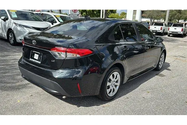 $13987 : Toyota Corolla 2020 LE 4dr S image 10