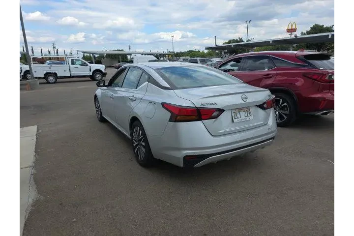 $19775 : Nissan Altima 2024 2.5 SV 4d image 3