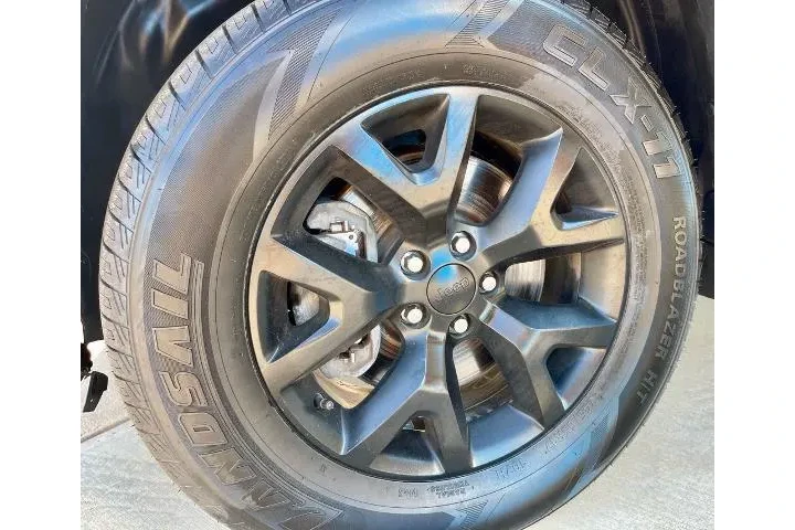 $14900 : Jeep Cherokee 2015 4x4 Trail image 7