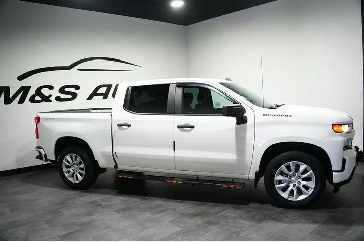 $29827 : 2021 Silverado 1500 Custom image 6