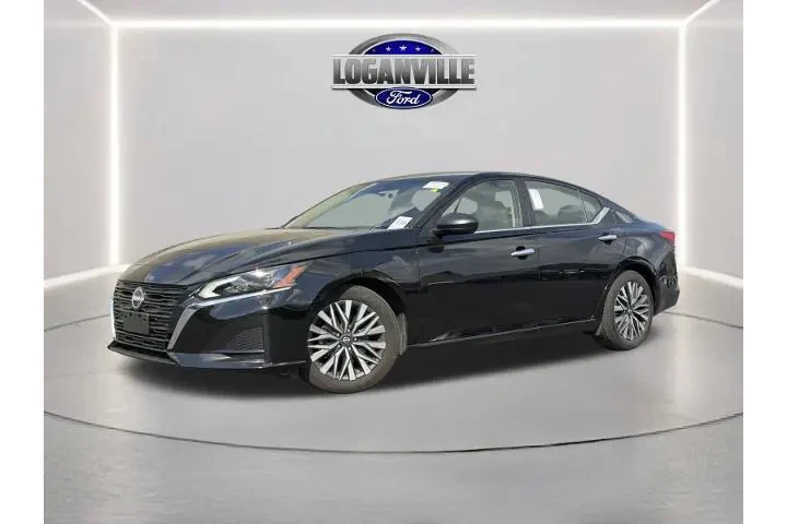 $19843 : Nissan Altima 2025 2.5 SV 4d image 1