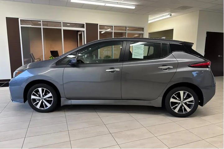 $15867 : Nissan LEAF 2022 S PLUS 4dr image 7