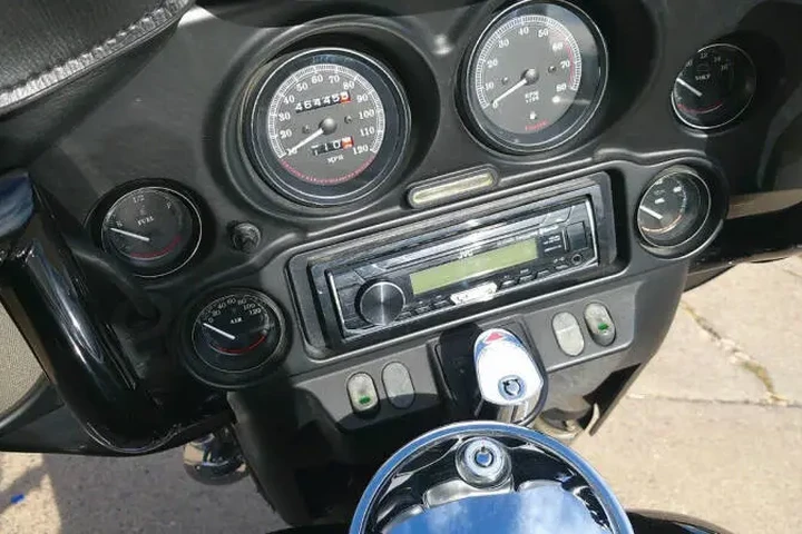 $6599 : 1999 Harley-Davidson FLHT Ele image 9