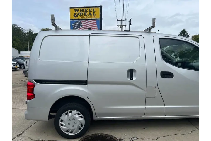 $7995 : 2018 NV200 SV image 5