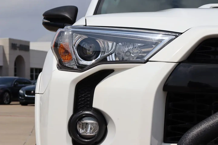 $43848 : 2023 4Runner SR5 Premium image 6