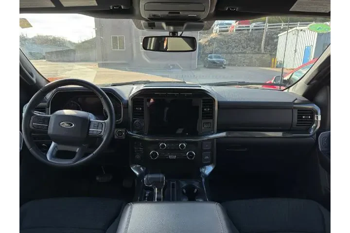 $37800 : Ford F-150 2023 4x4 XLT 4dr image 9