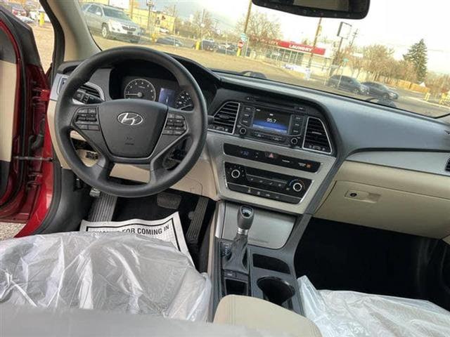 $3000 : 2015 Hyundai Sonata image 5
