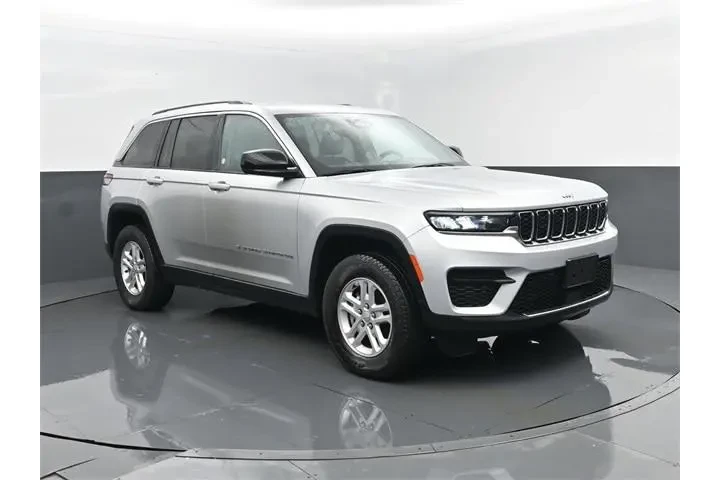 $25634 : Jeep Grand Cherokee 2024 4x4 image 3