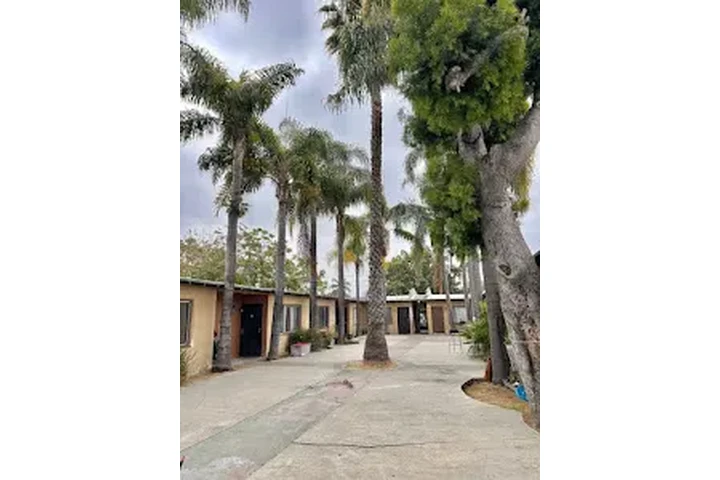 $1,950/MES LOS ANGELES image 1