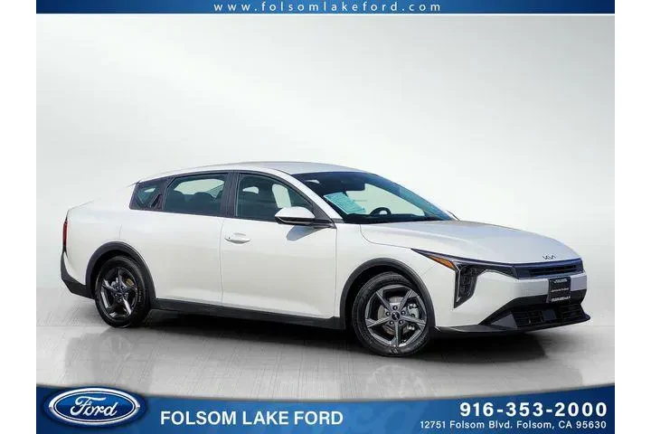 $20696 : Kia K4 2025 LXS 4dr Sedan image 1