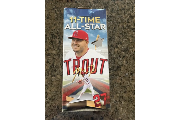 $1 : Huge Garage Sale /Estate Sale image 10