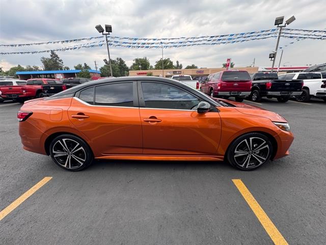 $24889 : 2020 Sentra SR CVT image 3