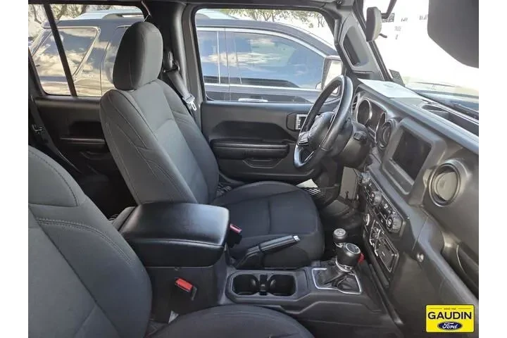 $29900 : Jeep Gladiator 2021 4x4 Spor image 5