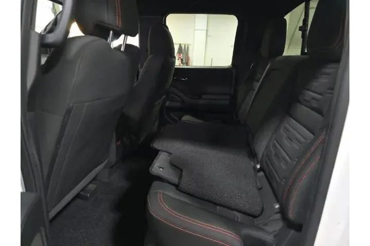 $35891 : Nissan Frontier 2023 4x4 S 4 image 10