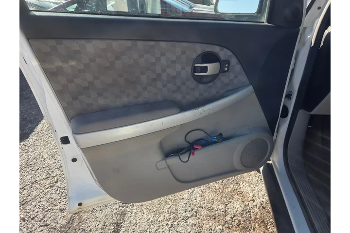 2007 Equinox LS image 8
