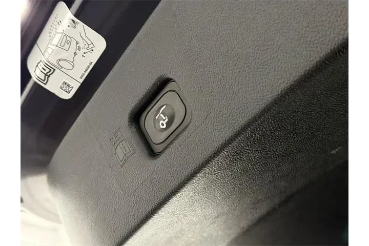 $17899 : Lincoln Nautilus 2019 AWD Re image 9