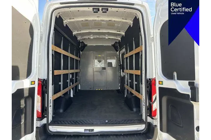$31655 : Ford Transit 2021 250 3dr LW image 9