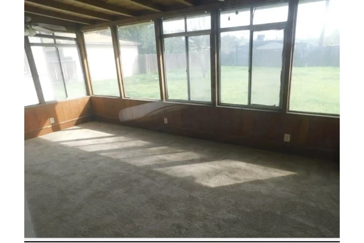 $2200 : Spacious 2 Bed Home image 8