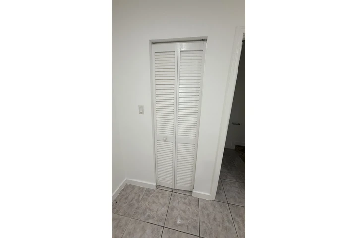 $1200 : Estudio image 10