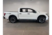 $34819 : Nissan Titan 2021 thumbnail