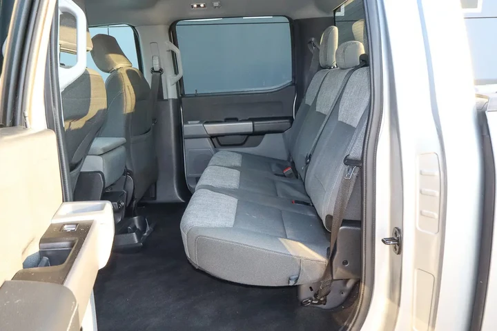 $29988 : 2023 F-150 XLT 2WD SuperCrew image 8