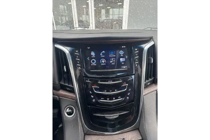 $23995 : Cadillac Escalade 2016 4X4 P image 8